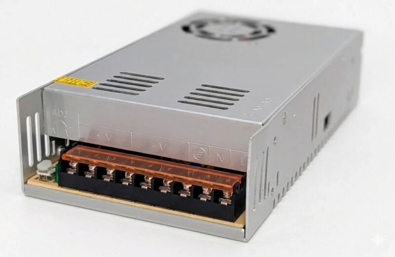 FM12V/30A - FUENTE SWITCHING METÁLICA 12VDC 30Ah